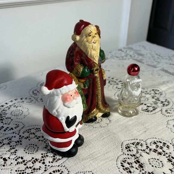 Vintage Santa trio - Picture 3 of 10
